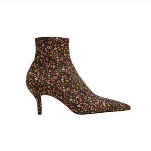 ⭐️BOGO⭐️ RARE Zara “Liberty Floral” Pointed Toe Sock Booties Size 38